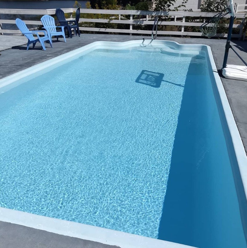 A pool in Chesterfield with a fresh liner installed.